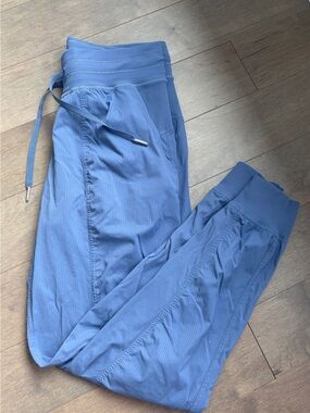 Lululemon cuffed dance pant joggers